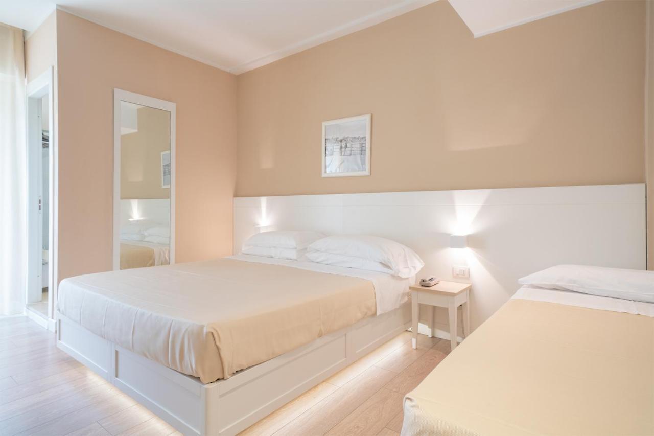 Hotel Bristol Cattolica Kültér fotó
