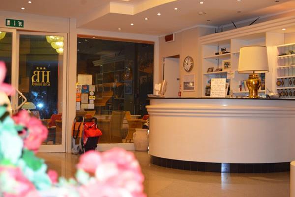 Hotel Bristol Cattolica Kültér fotó